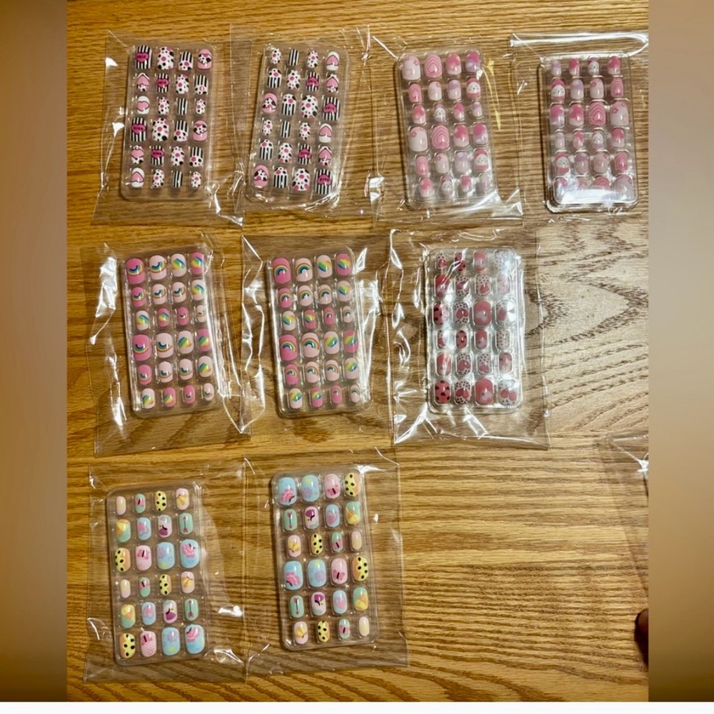 9 packs Girls‎ Press On Nails